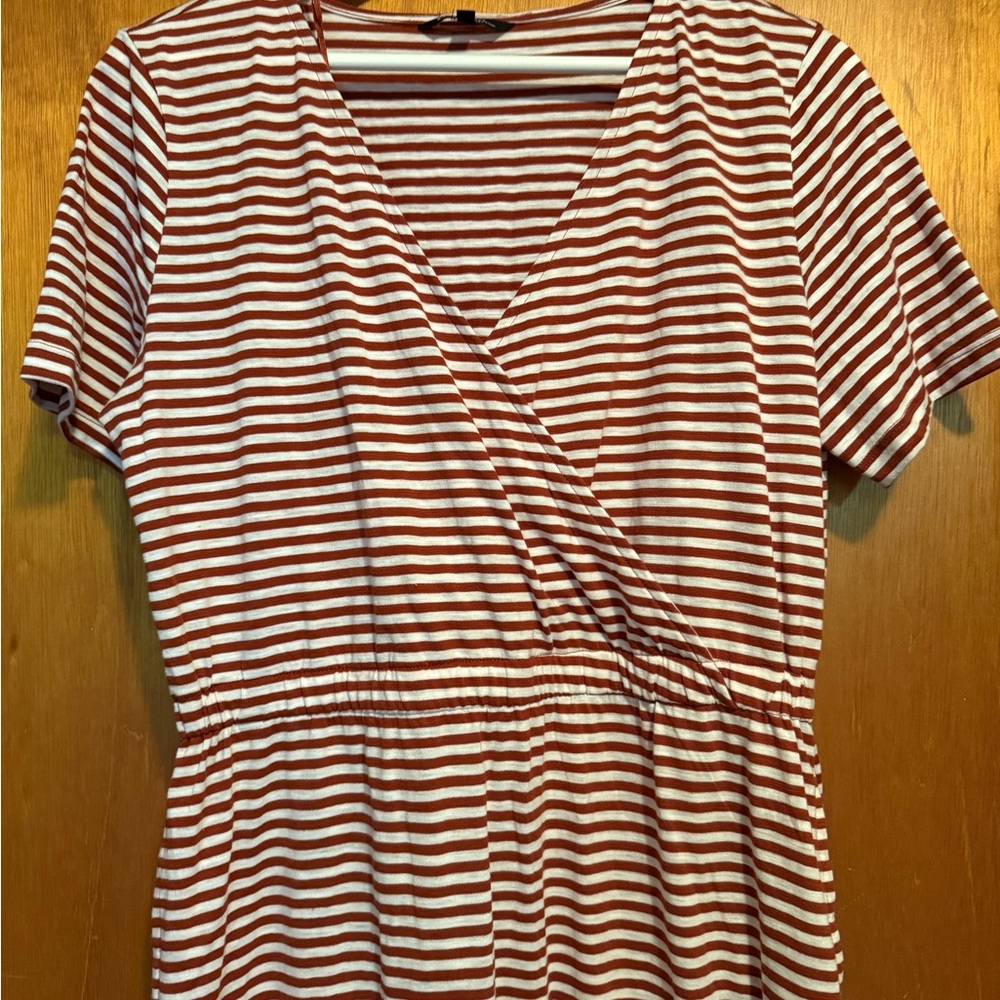 Striped V-Neck Women's Top - Red and White